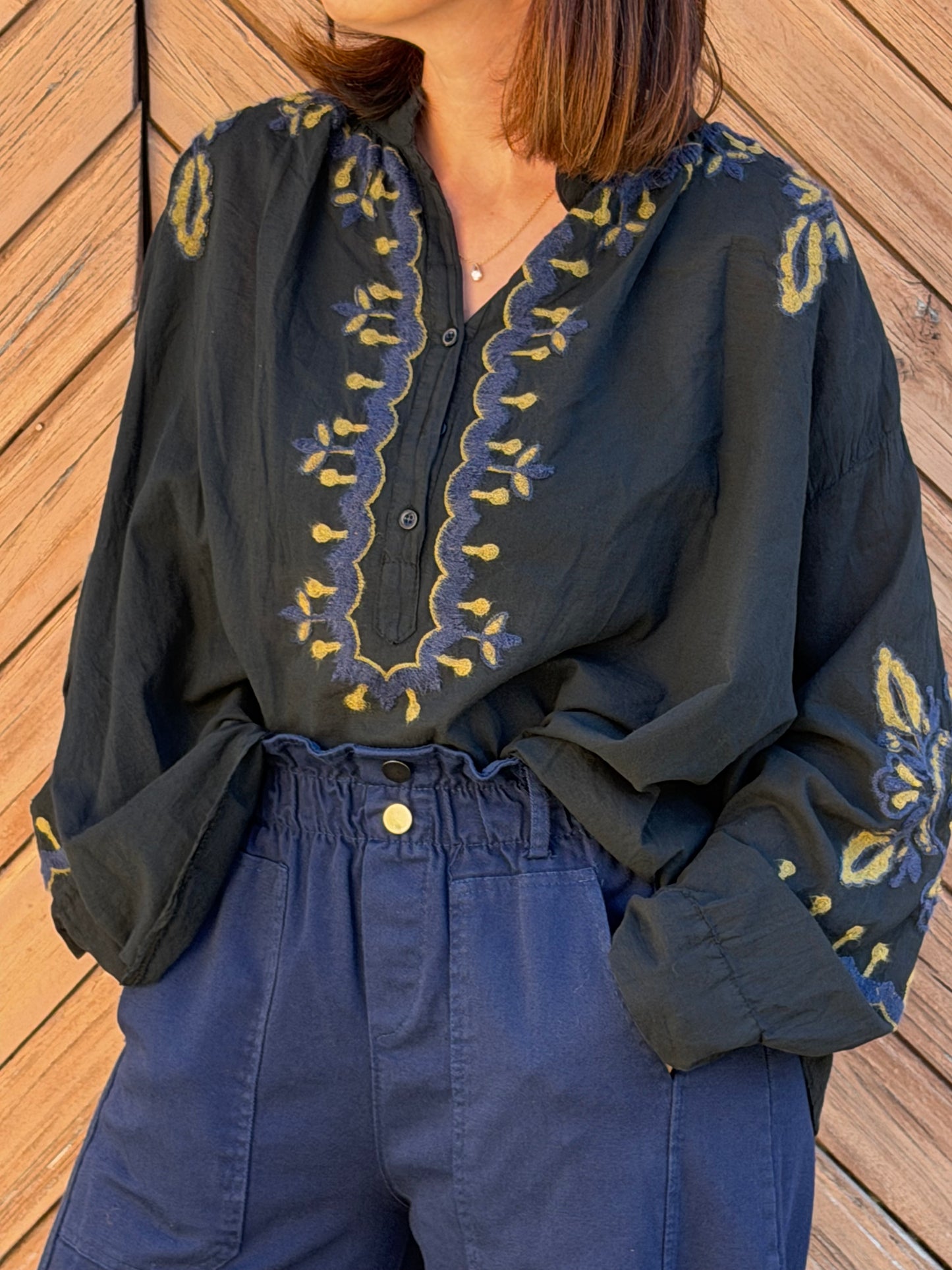 Blouse brodée marque JOHANA