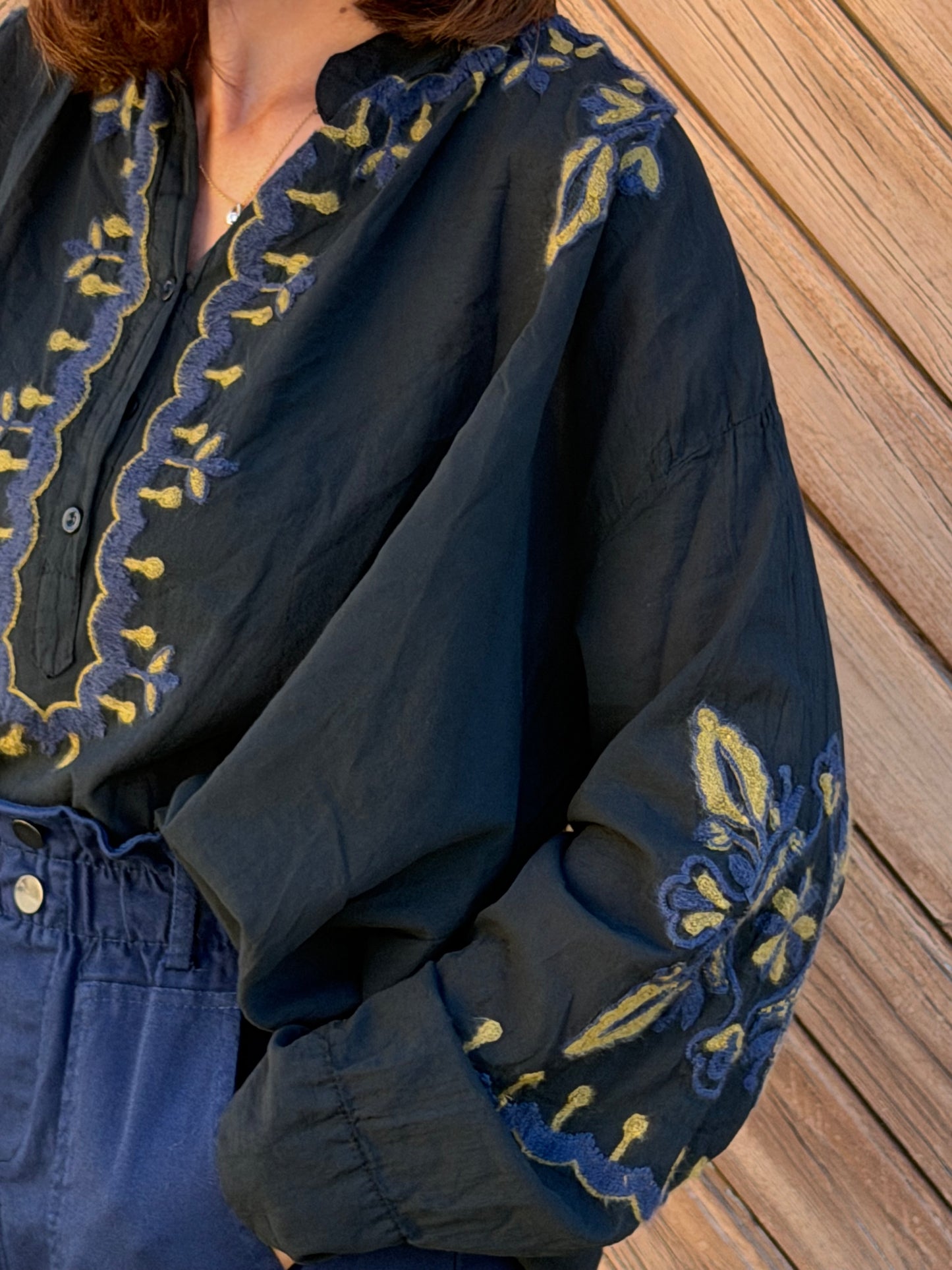 Blouse brodée marque JOHANA