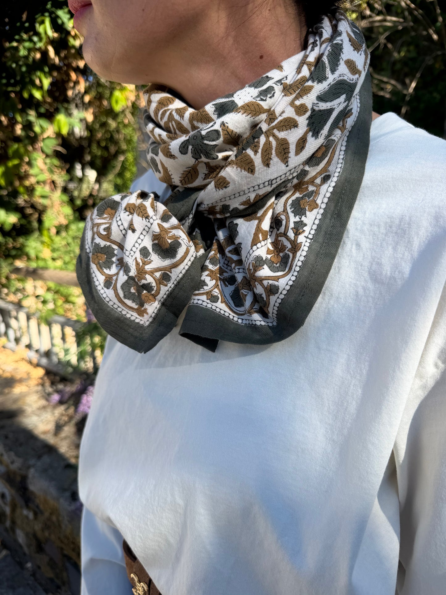 Grand Foulard 100X100 cm